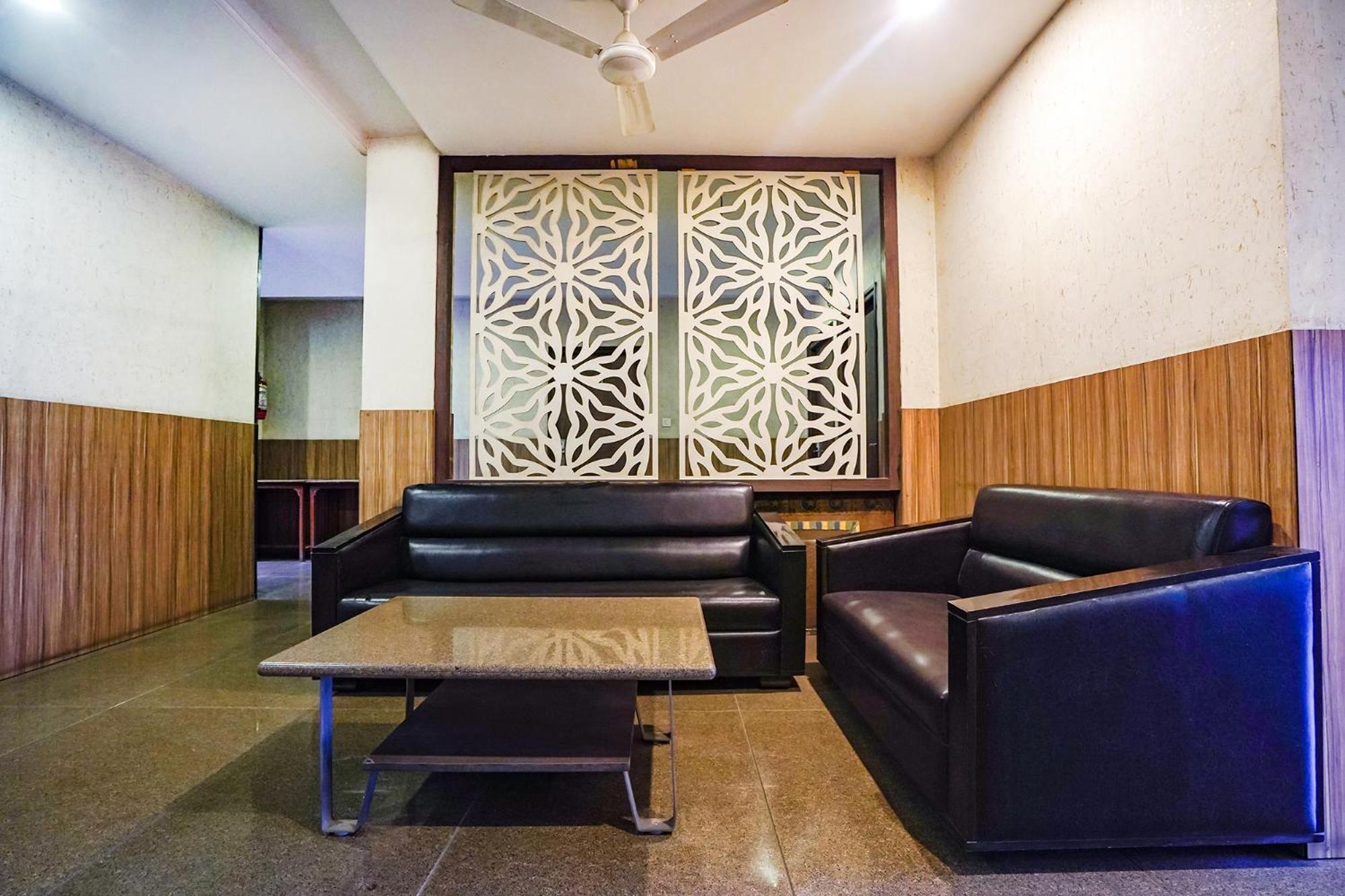 Fabhotel Jagannath - Nr Platinum Hospital, Sitabuldi 那格浦尔 外观 照片