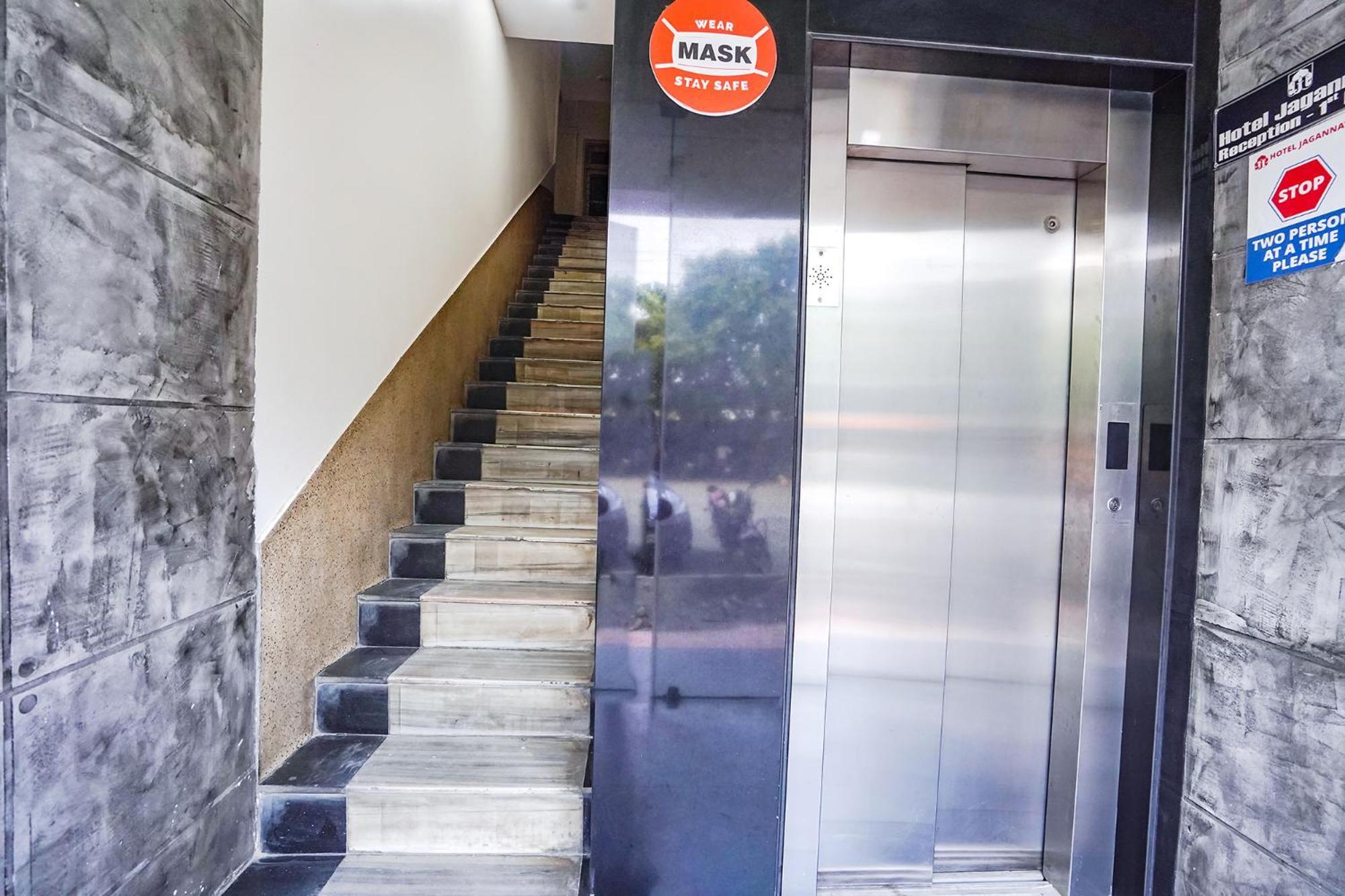 Fabhotel Jagannath - Nr Platinum Hospital, Sitabuldi 那格浦尔 外观 照片